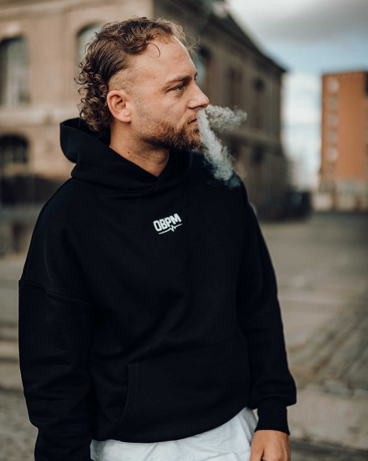 DR. SHEPPAT × 0BPM – Techno bis der Arzt kommt Oversize Hoodie